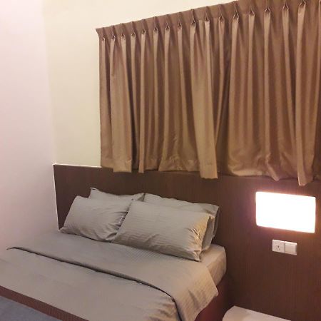 De Benz Inn Melaka Zewnętrze zdjęcie